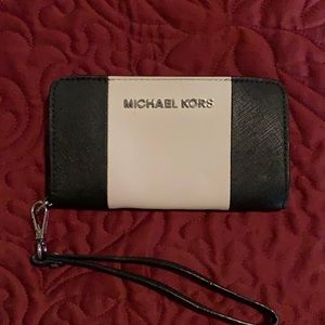 Michael Kors wristlet